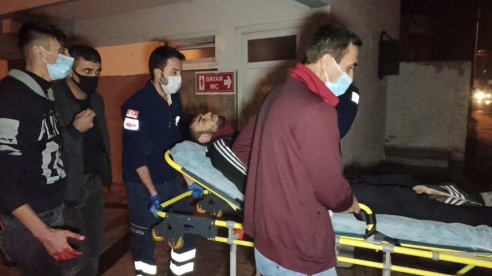 Covid-19 testinin pozitif çıktığını öğrenen genç cinnet getirdi
