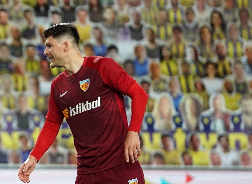 Cristian Sapunaru cezalı duruma düştü