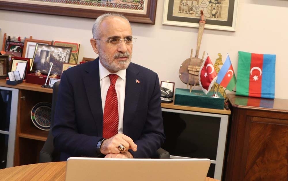 Cumhurbaşkanı Başdanışmanı Topçu, Aytmatov’u anma etkinliğine katıldı