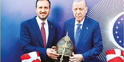Cumhurbaşkanı Erdoğan'a anlamlı hediye! Fetih ruhunun sembolü