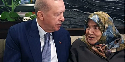 Cumhurbaşkanı Erdoğan Ankara’da kafede vatandaşlarla buluştu