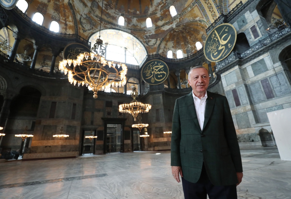 Cumhurbaşkanı Erdoğan Ayasofya Camii’nde incelemelerde bulundu