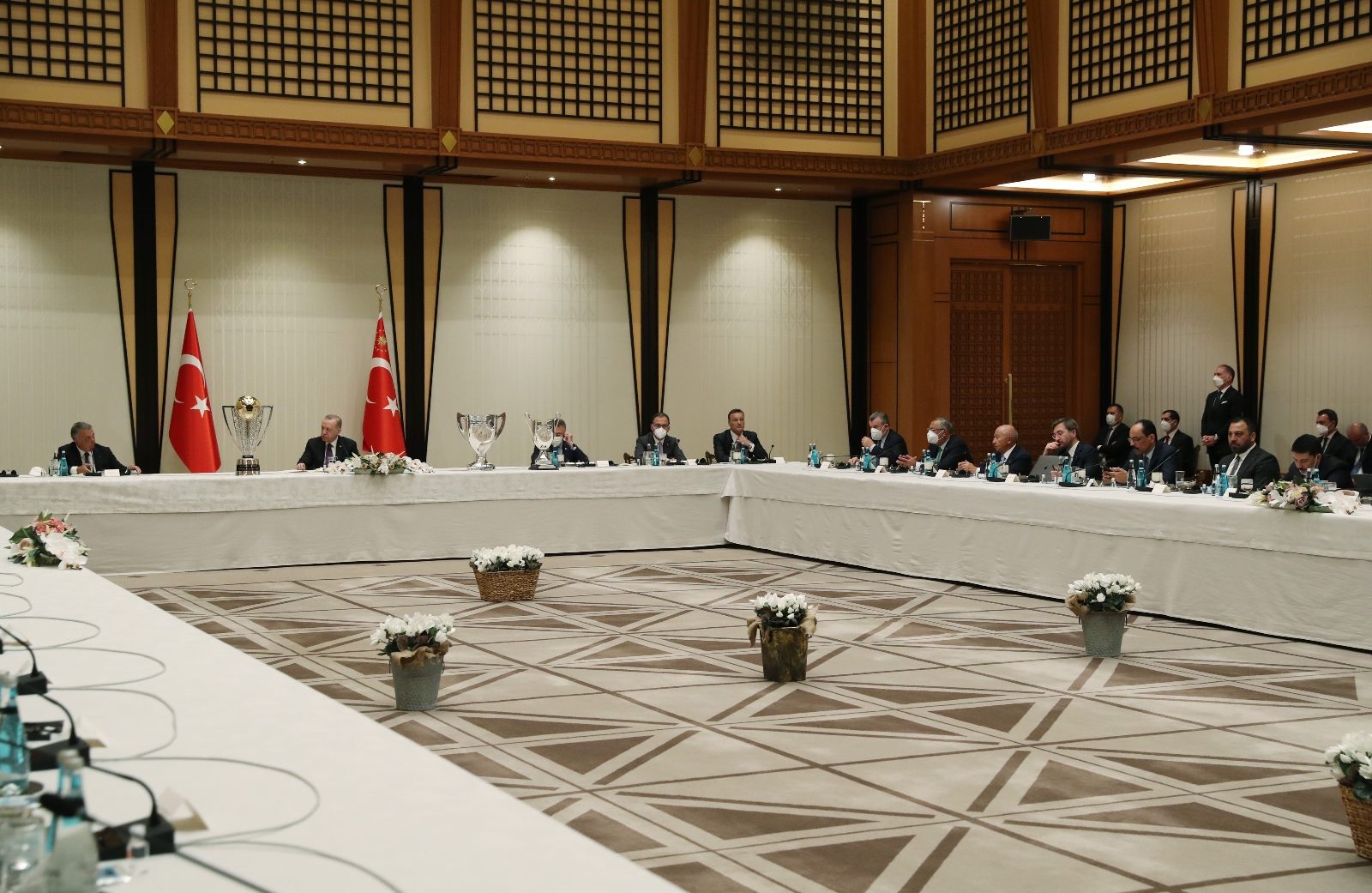 Cumhurbaşkanı Erdoğan, Beşiktaş Futbol Takımı’nı kabul etti