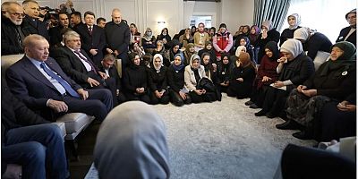 Cumhurbaşkanı Erdoğan Bolu'daki taziye ziyaretinde Kur'an-ı Kerim okudu