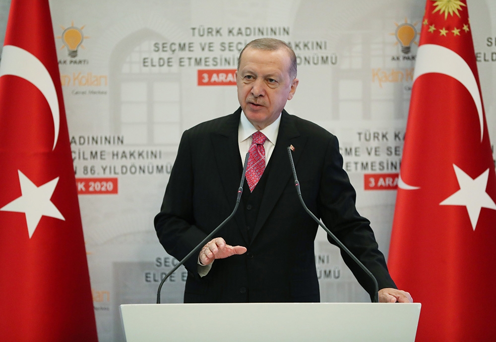 Cumhurbaşkanı Erdoğan: “Bu millet seni affetmeyecek”