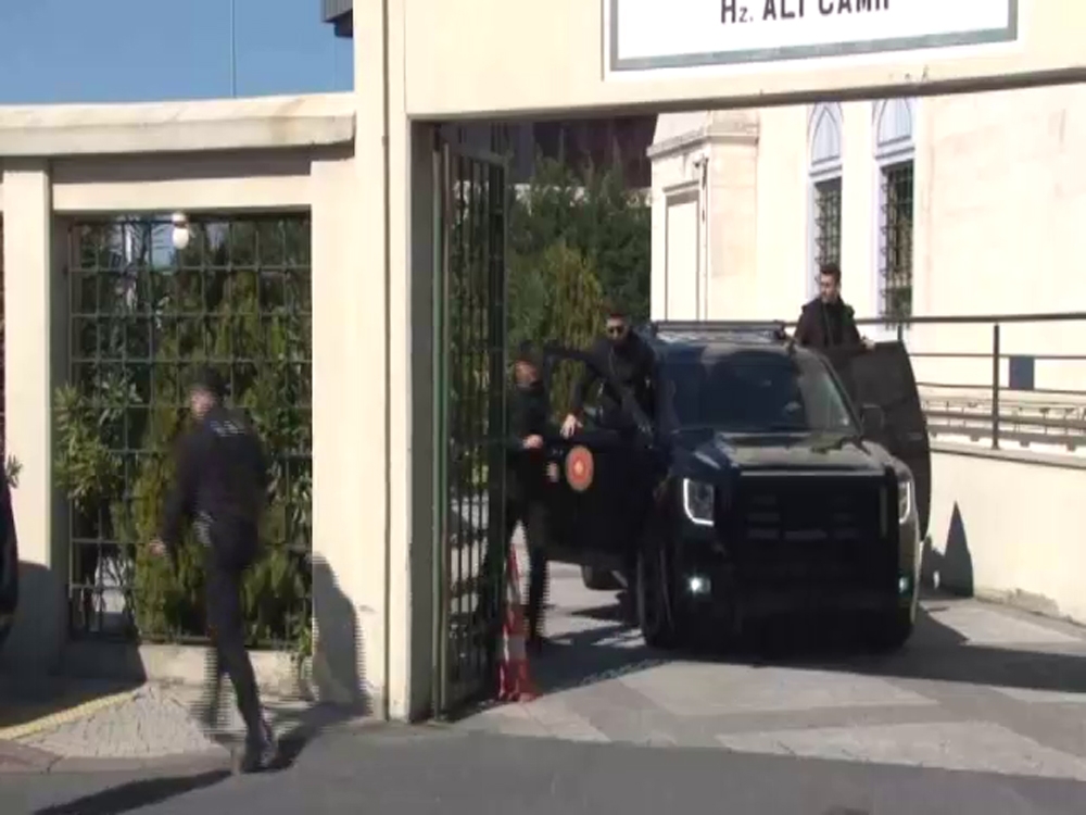 Cumhurbaşkanı Erdoğan Cuma Namazını Hz. Ali Camiinde Kıldı