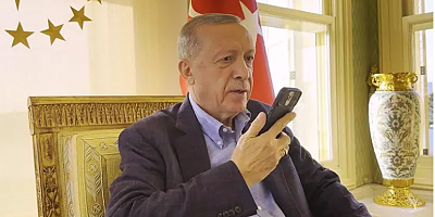 Cumhurbaşkanı Erdoğan'dan A Milli Futbol Takımı'na tebrik telefonu..