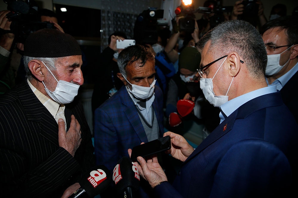 Cumhurbaşkanı Erdoğan, deprem şehidi korucunun ailesine başsağlığı diledi