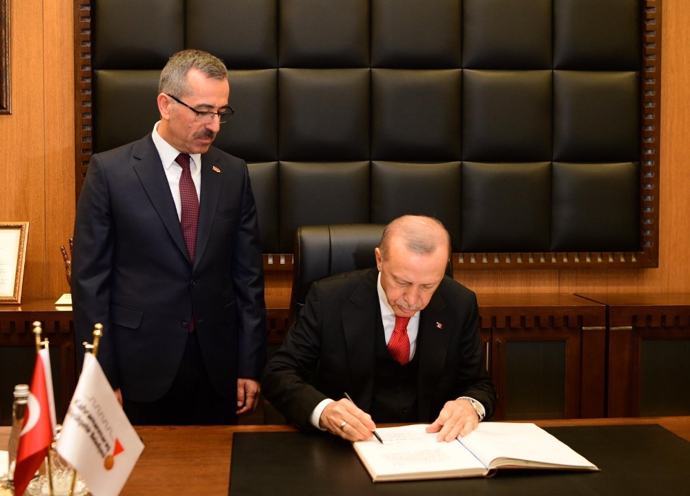 Cumhurbaşkanı Erdoğan, Kahramanmaraş Büyükşehir Belediyesini ziyaret etti