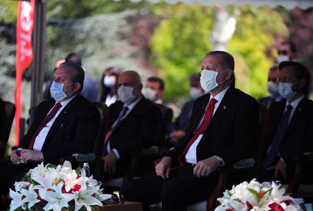 Cumhurbaşkanı Erdoğan Meclis’te düzenlenen 15 Temmuz anma törenine katıldı