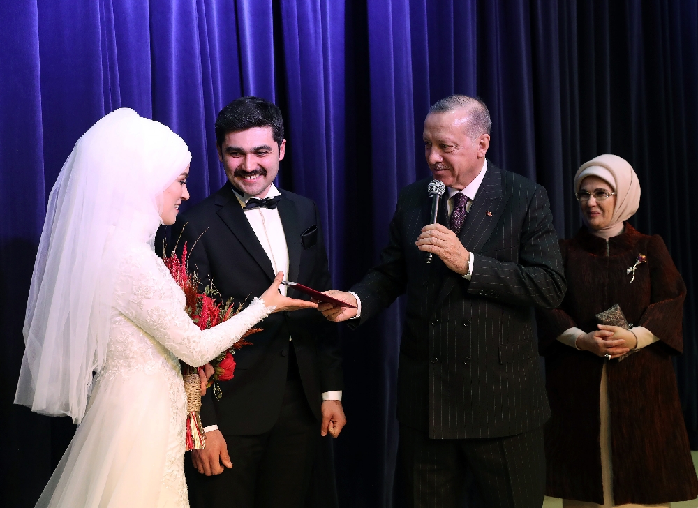 Cumhurbaşkanı Erdoğan Üsküdar’da nikah törenine katıldı