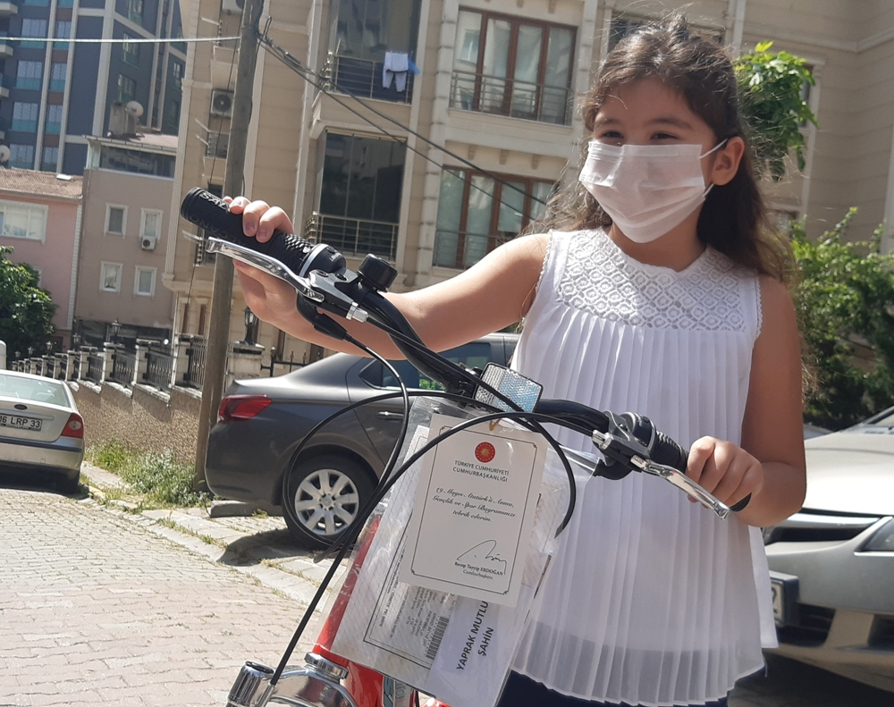 Cumhurbaşkanı Erdoğan’dan çocuklara bayram hediyesi