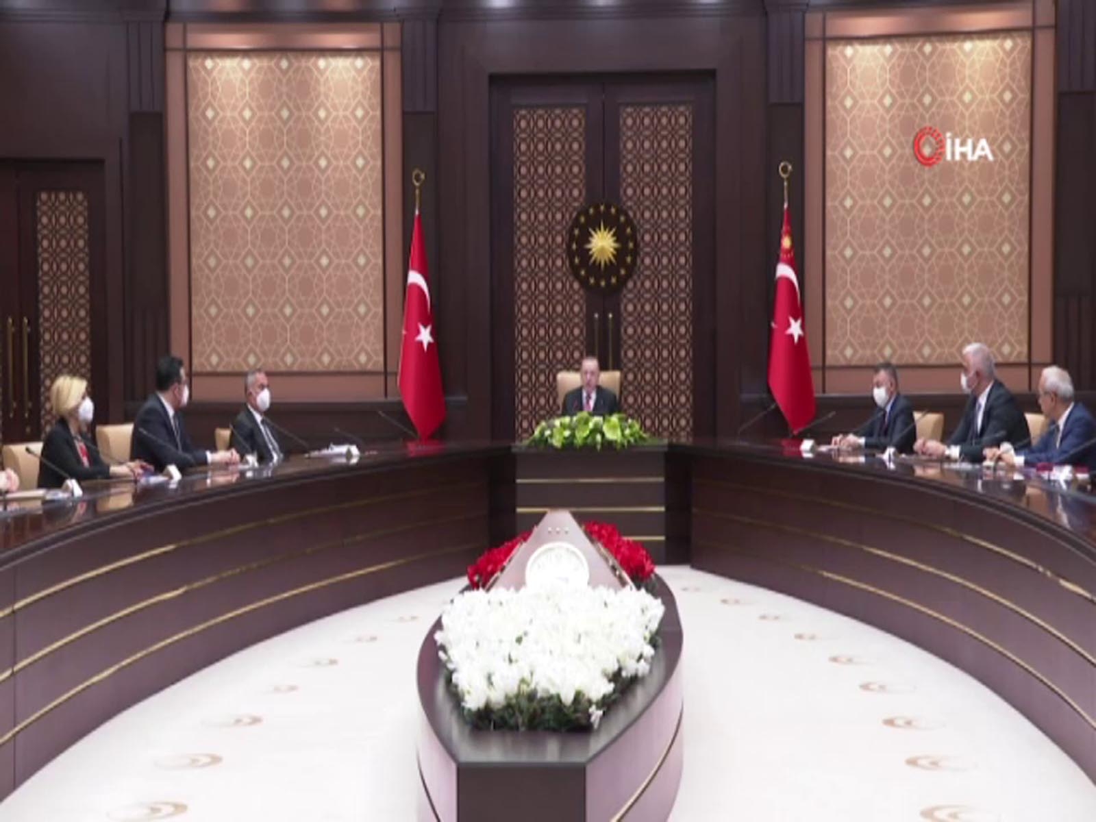 Cumhurbaşkanı Erdoğan’dan kısa çalışma ödeneği açıklaması