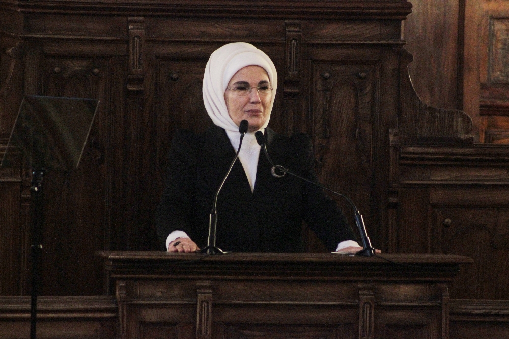 Cumhurbaşkanı Erdoğan’ın eşi Emine Erdoğan’dan 