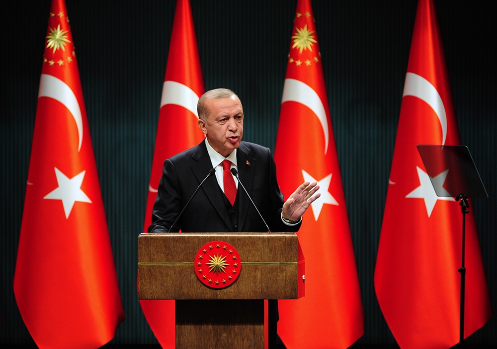 Cumhurbaşkanı Erdoğan,Tüm iş yerlerinde hizmet 22:00’de sona erecek