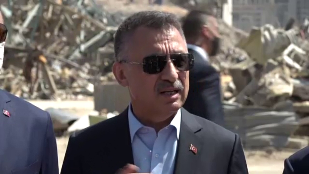 Cumhurbaşkanı Yardımcısı Oktay ve Bakan Çavuşoğlu patlama alanında