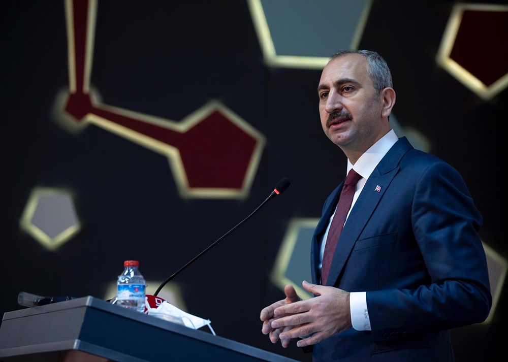 “Cumhurbaşkanımızın yeni anayasa vurgusu hepimiz için heyecan verici bir müjdedir”