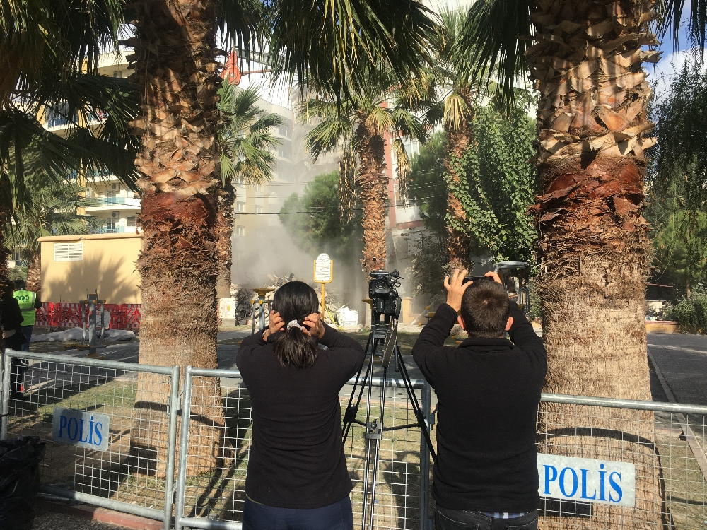 Cumhuriyet Sitesi’nde içeride kalan ve kurtarılan kişilerin ses kayıtları ortaya çıktı