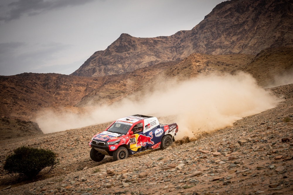 Dakar Rallisi’nde 11. etapta Red Bull sporcuları zirvede