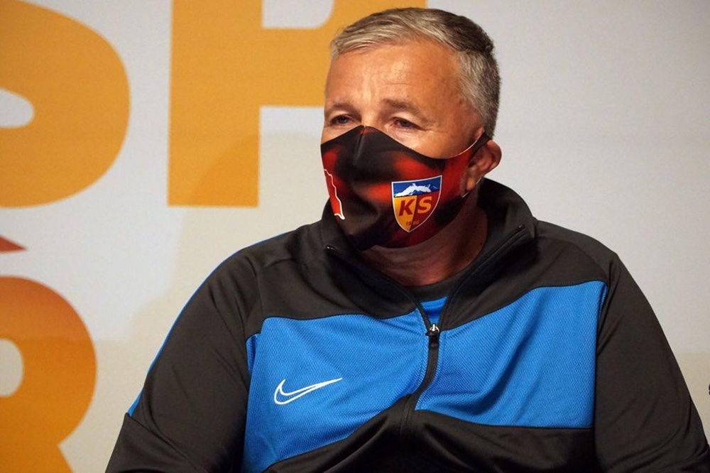Dan Petrescu: 