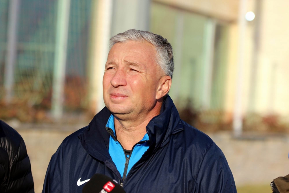 Dan Petrescu: 