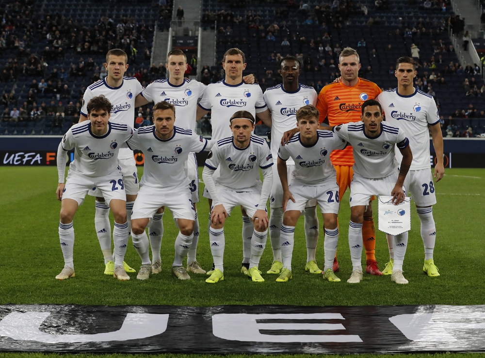 Danimarka’da futbola ara verildi, Kopenhag İstanbul’da