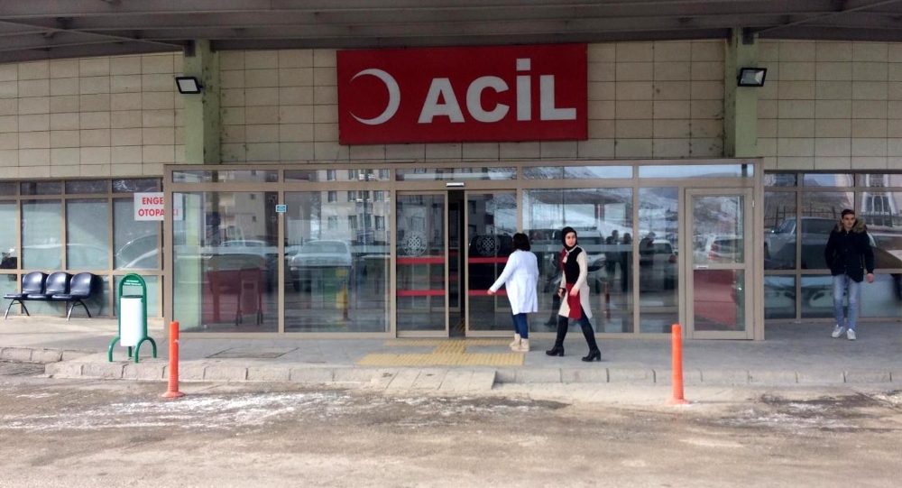 Dehşet: Bir Kadını Öldürdü, Başka Birini De Kalbinden Bıçakladı