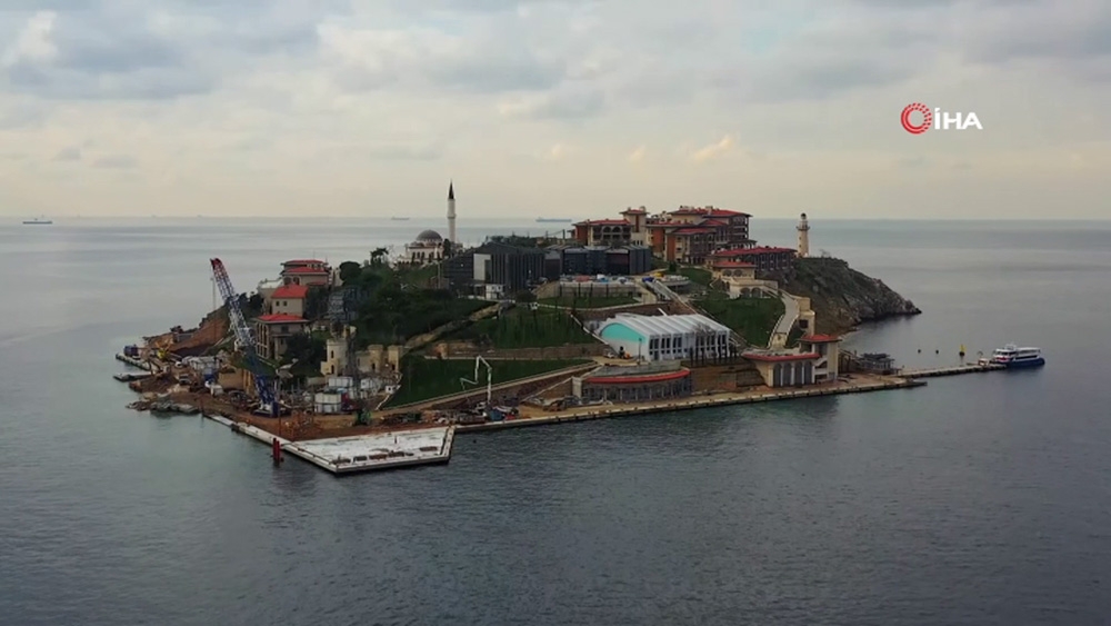Demokrasi ve Özgürlükler adası açılıyor