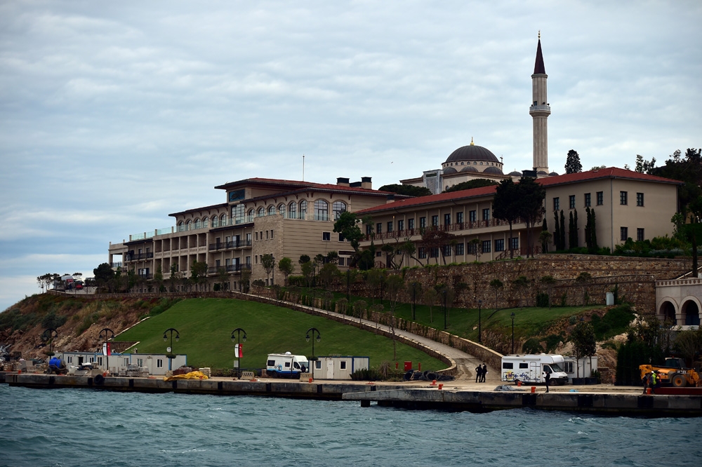 Demokrasi ve Özgürlükler Adası’nda 