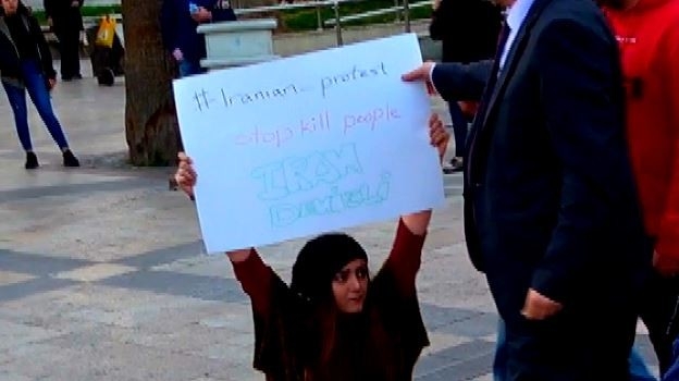 Denizlide, İran Protestolarına Destek Eyleminde 2 Kişiye Gözaltı