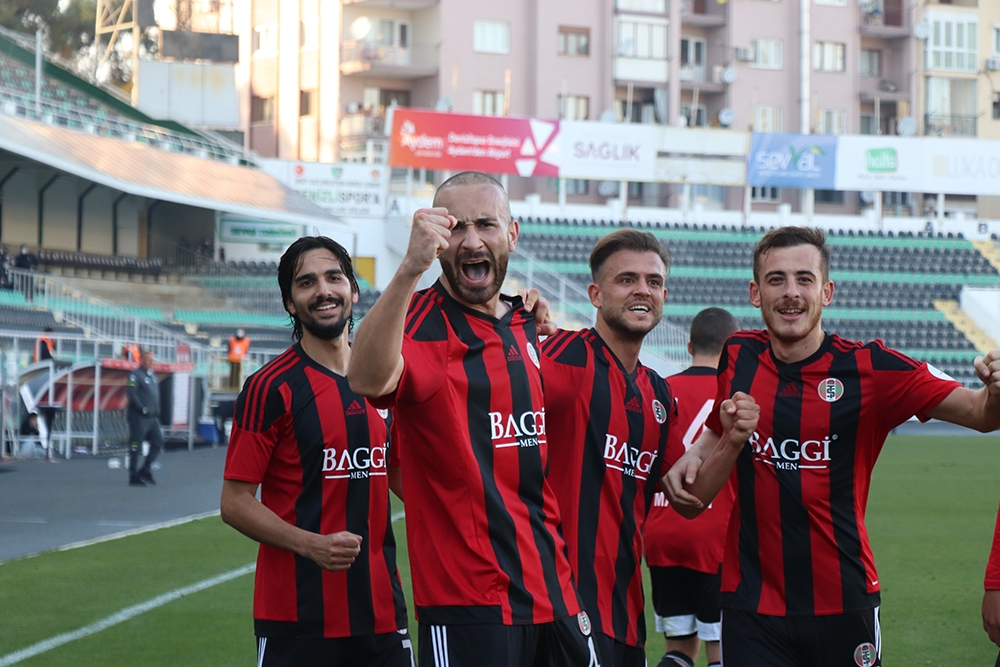 Denizlispor, 4. turunda sahasında, Turgutluspor’a 2-1 yenildi