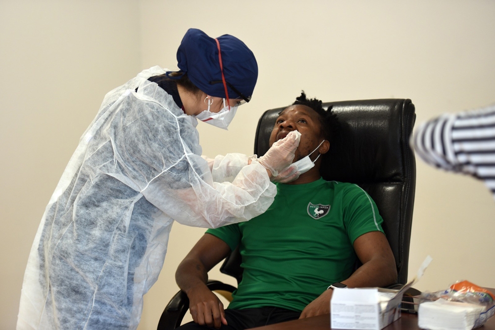 Denizlispor oyuncuları Covid-19 testine tabi tutuldu