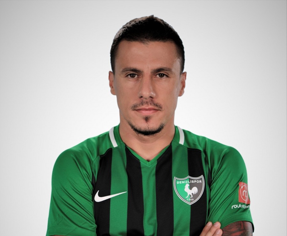 Denizlisporda Kadro Dışı Bırakılan Keremcan Akyüzden Açıklama