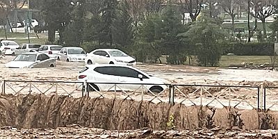 Deprem bölgesi Adıyaman ve Şanlıurfa'yı sel vurdu: Can kaybı var!
