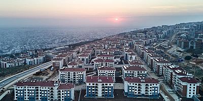 Deprem bölgesinde yıl sonuna kadar 453 bin konut  teslim edilecek