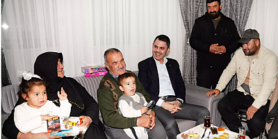 Depremdeki gözyaşları yeni evlerinde mutluluğa dönüştü... 