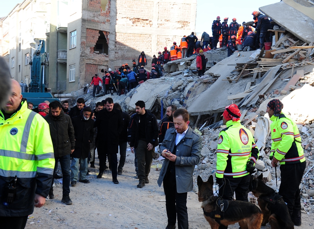 Depremin acısını umursamadan sahte paylaşımda bulundular