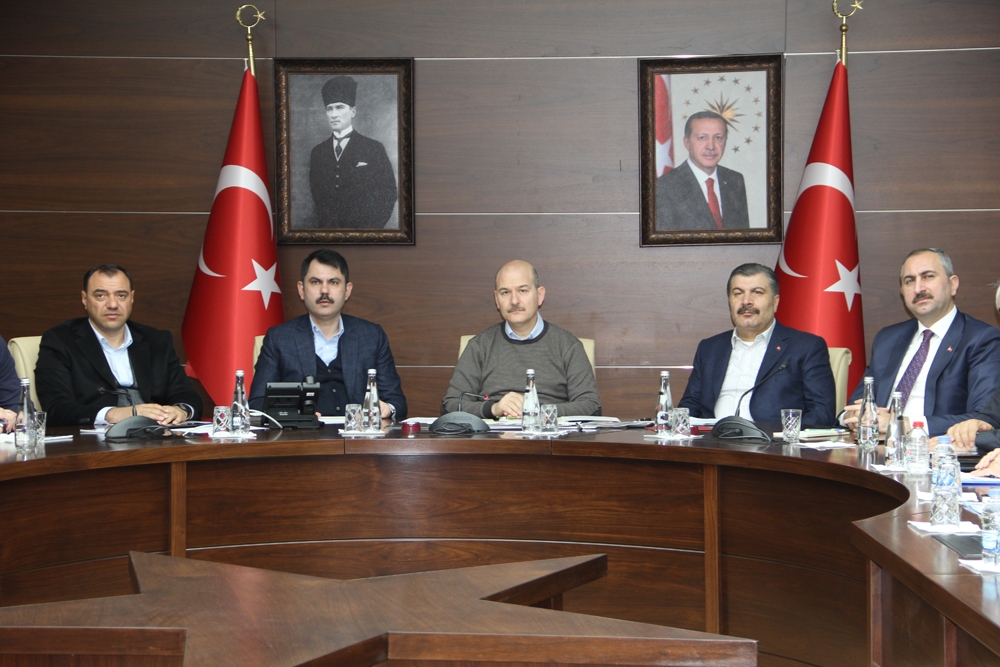 Depremin ardından Diyarbakır’da 8 bina yıkıldı, 16 binada ağır hasar var