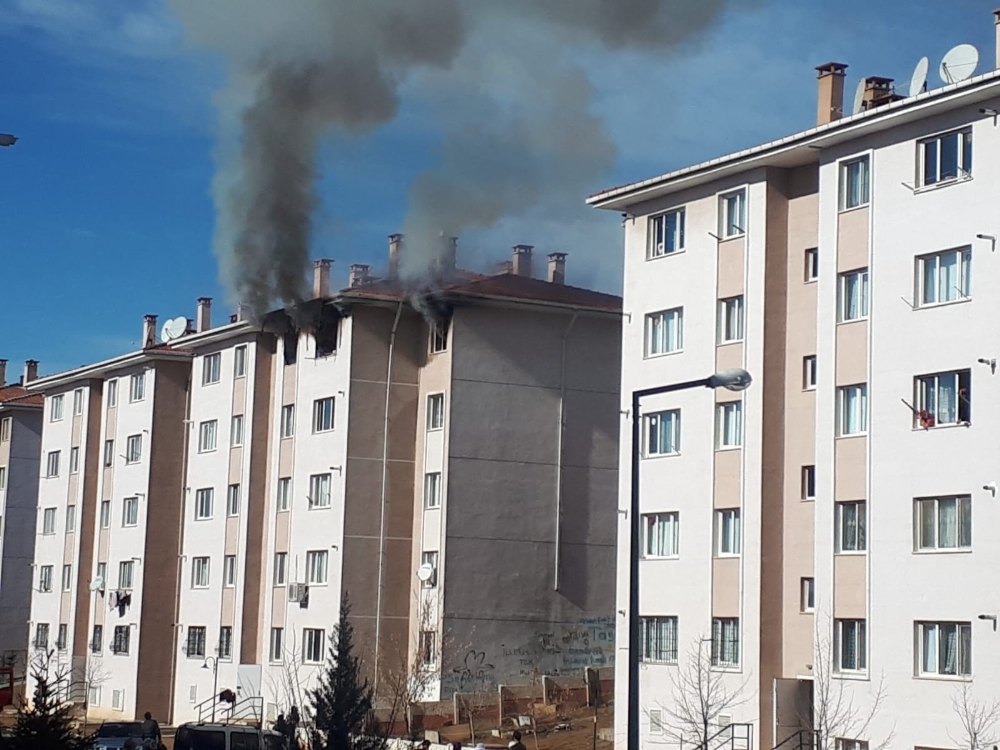 Depremin vurduğu Elazığ’da yangın