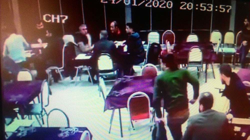 Depremin yaşattığı panik ve korku anı  kamerada