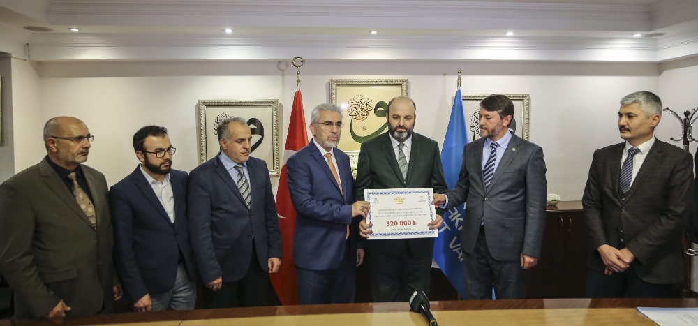 Depremzedeler için 320 bin TL toplandı