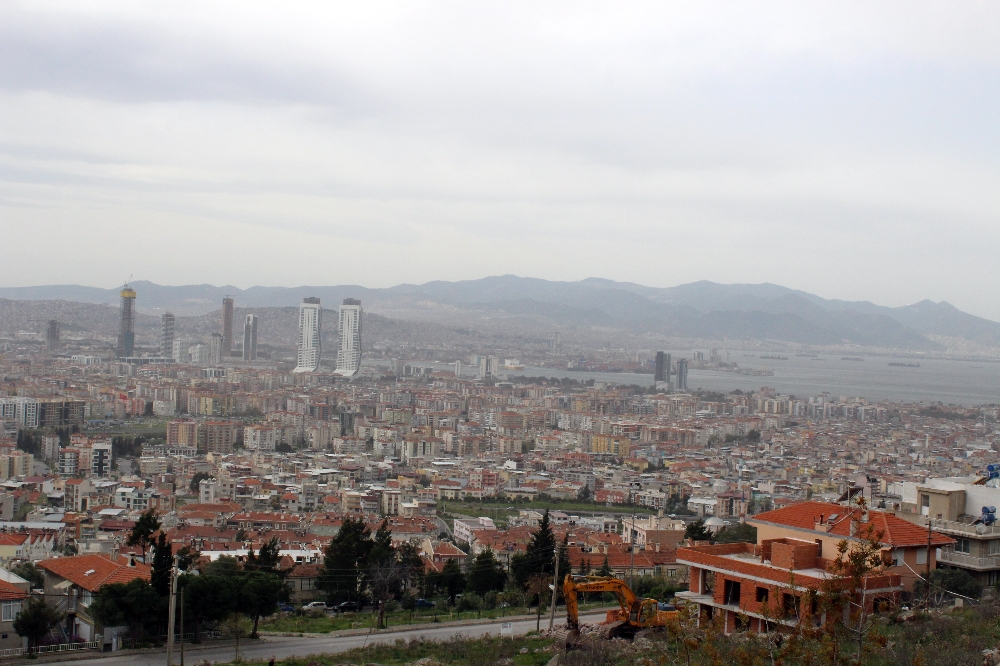 Depremzedeler yeni bina arıyor, arz talebi karşılayamıyor