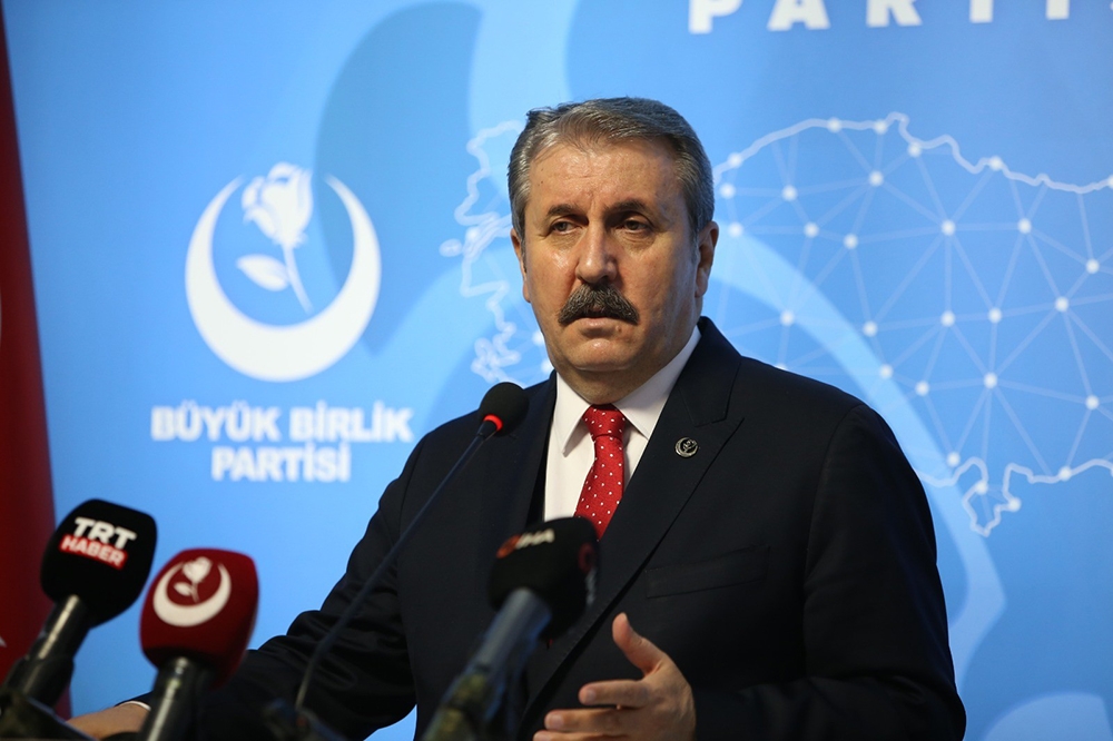 Destici’den darbe tartışmalarına ilişkin açıklama