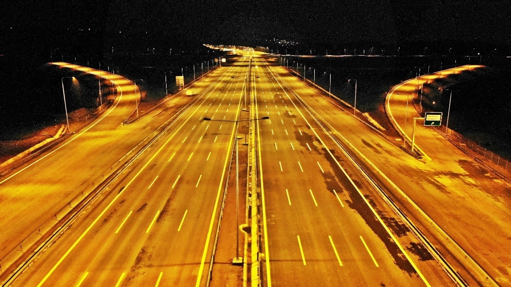 Dev projenin gece görüntüsü hayran bıraktı