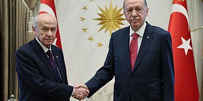 Devlet Bahçeli'den Cumhurbaşkanı Erdoğan'a tebrik telefonu