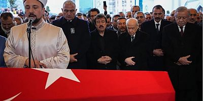 Devlet Bahçeli, Ferdi Tayfur'un cenaze törenine katıldı