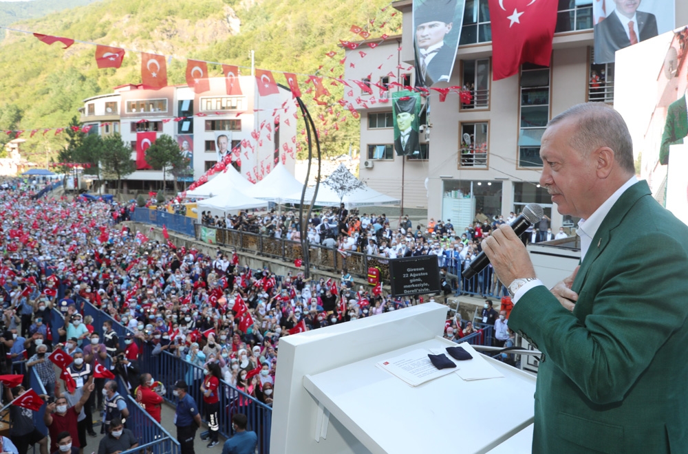 “Devlet felaketin ilk anından itibaren vatandaşının yardımına koşmuştur”