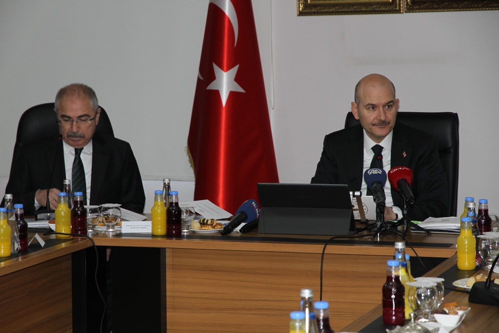 “Dicle’nin, Fırat’ın kuzularını uyuşturucu çakallarına kaptırmayalım”