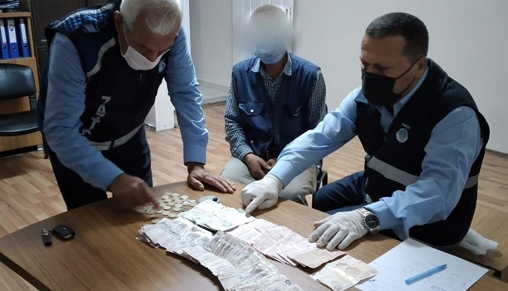 Dilencinin 1 günlük hasılatı asgari ücretin yarısı