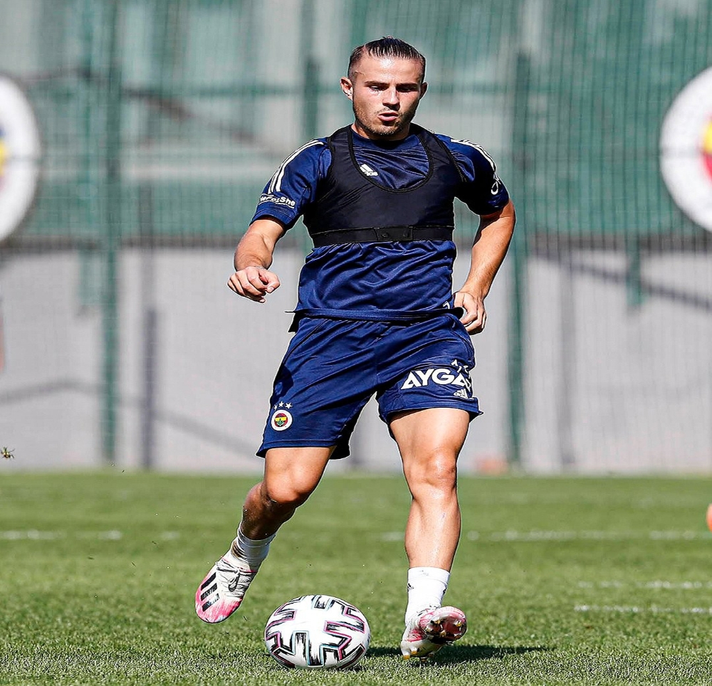 Dimitris Pelkas: “Fenerbahçe, Türkiye’nin en büyük kulübü”